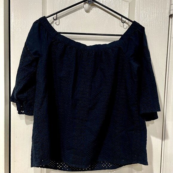 Women's Abercrombie & Fitch Off the Shoulder Top Size Medium Navy Blue Color - Picture 4 of 4